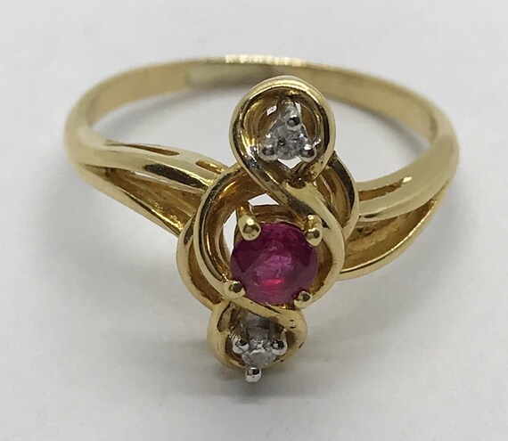 VINTAGE 18ct Solid Gold Ring set with two Diamond… - image 3