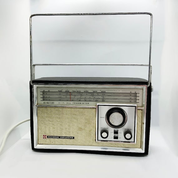 National Panasonic R-1019 Portable Pocket MW Radio Reciever