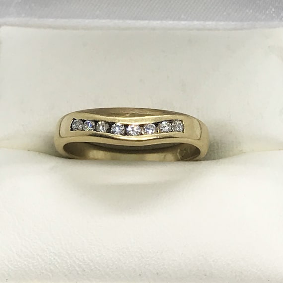 18ct Yellow Solid Gold Eternity Ring set with 8 B… - image 1