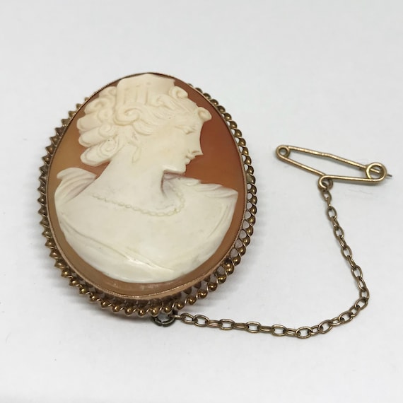 9ct cameo brooch deals