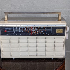 Vintage HMV Rangemaster Radio - Made in Australia c1968 Serviced and Working