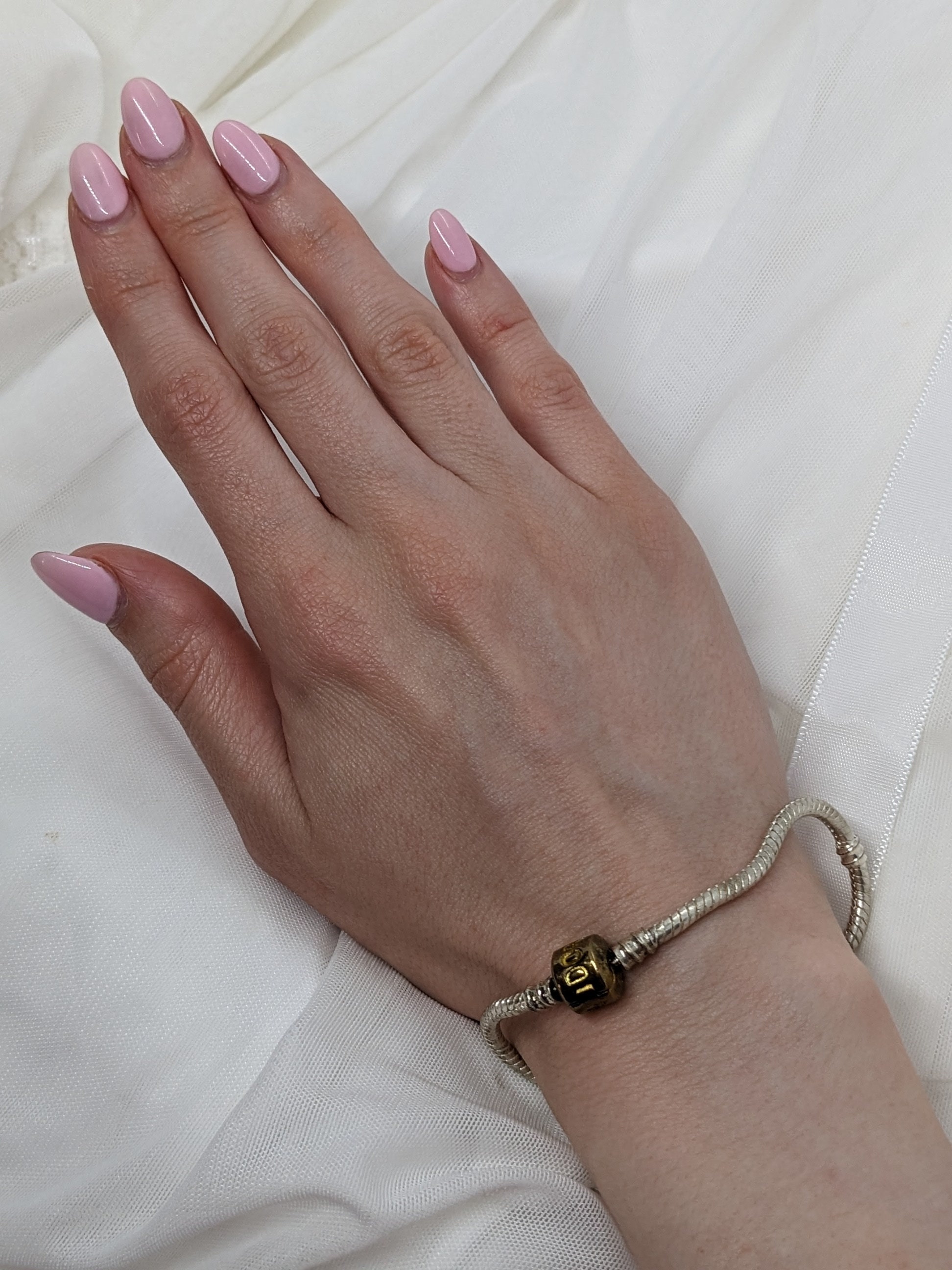 い*と様 PANDORA スターリングシルバーブレスレット 新品 il_fullxfull.4469713566_g9xv.jpg