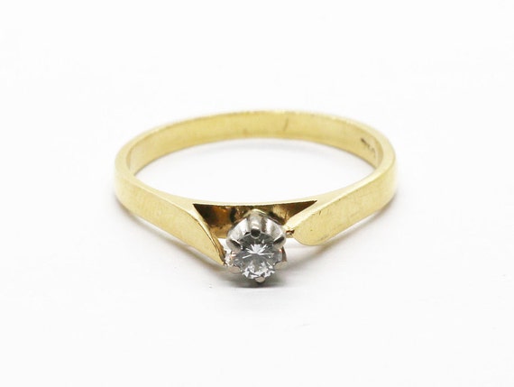 9ct Solid Gold Engagement Ring with Diamond - image 2