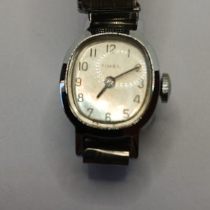 Vintage TIMEX Ladies Windup Watch 1970&#39;s British-Made Serviced & Working Well