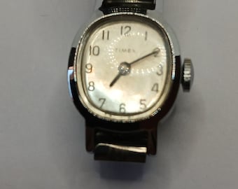 Vintage TIMEX Ladies Windup Watch 1970's British-Made Serviced & Working Well