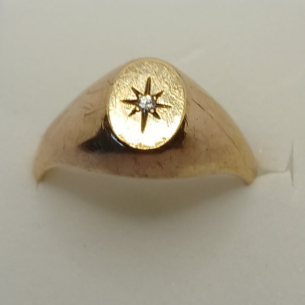 Vintage 9ct Yellow Solid Gold GENTS Signet Ring set with a diamond