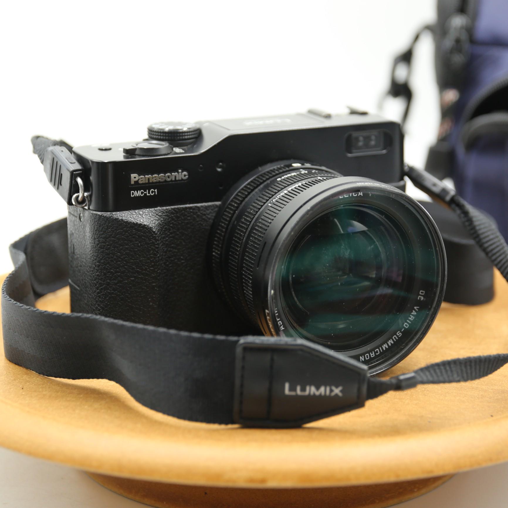 Vintage PANASONIC Lumix DMC-LC1 Digital Camera Japan - WORKING