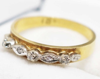 18ct Yellow Solid Gold Ladies Ring set with 5 Diamonds