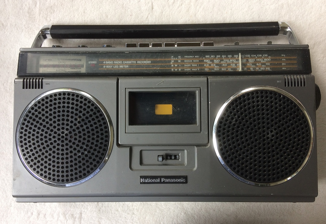 Vintage NATIONAL PANASONIC Boombox Japan-made RQ-4050FD 4 Vintage NATIONAL PANASONIC Boombox Japan-made RQ-4050FD 4