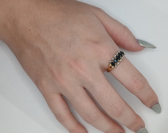 Vintage 9ct Yellow Solid Gold Ring set with SAPPHIRES and DIAMONDS Size X