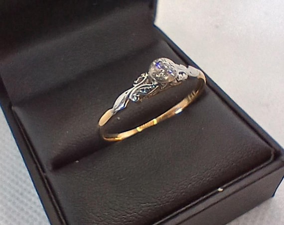 ART DECO 18ct Solid Gold and SOLITAIRE Diamond En… - image 3