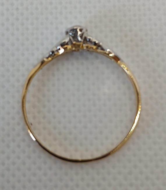 ART DECO 18ct Solid Gold and SOLITAIRE Diamond En… - image 8