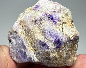 34 Grams Hackmanite Fluorescent Phosphorescent Tenebrescent from Badakhshan Afghanistan