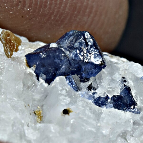 34 Carat Terminated Blue Spinel Crystals Specimen With Fluorescent Phlogopite From Pakistan