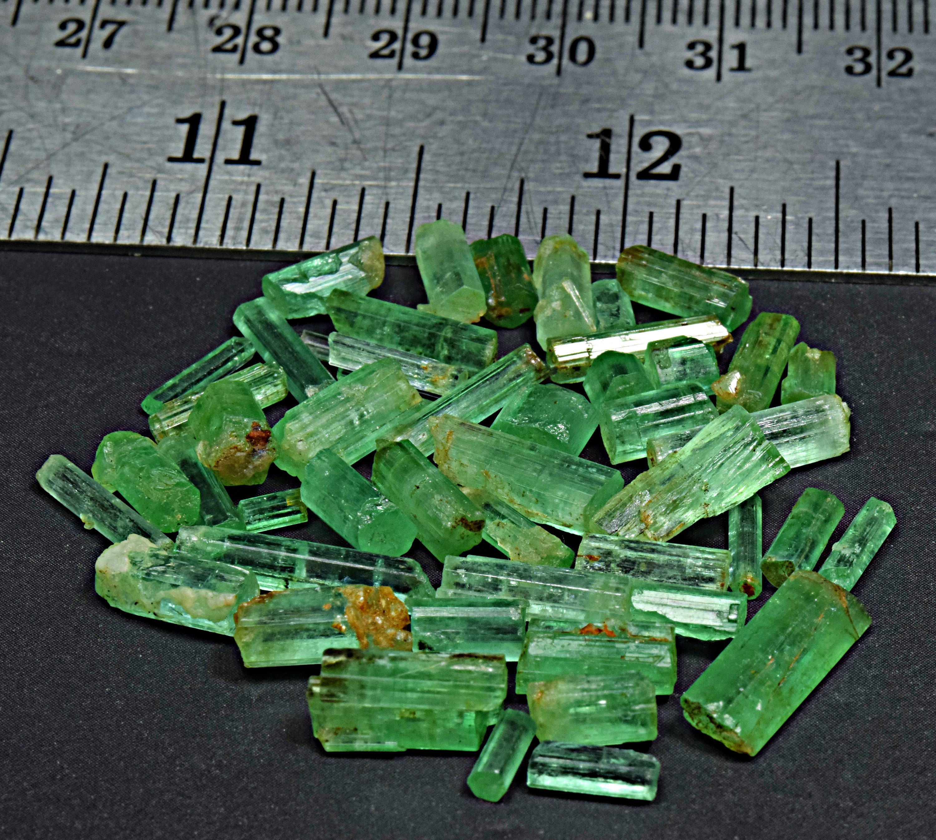 34 Karat Smaragd Kristalle Lot aus Panjshir Afghanistan - .de