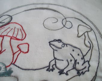 Kröte Handstickerei Anleitung, PDF Kröte Stickdatei Download, Schneckenspur