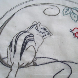 Chipmunk Embroidery Download, PDF Chipmunk Embroidery Pattern, Rosy Day