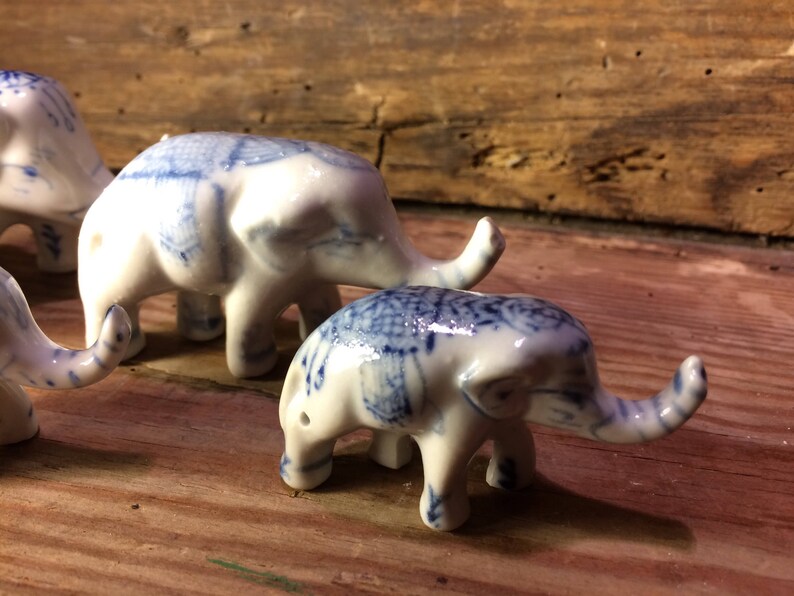 Elephants in blue and white earthenware Elephants in blue and white earthenware