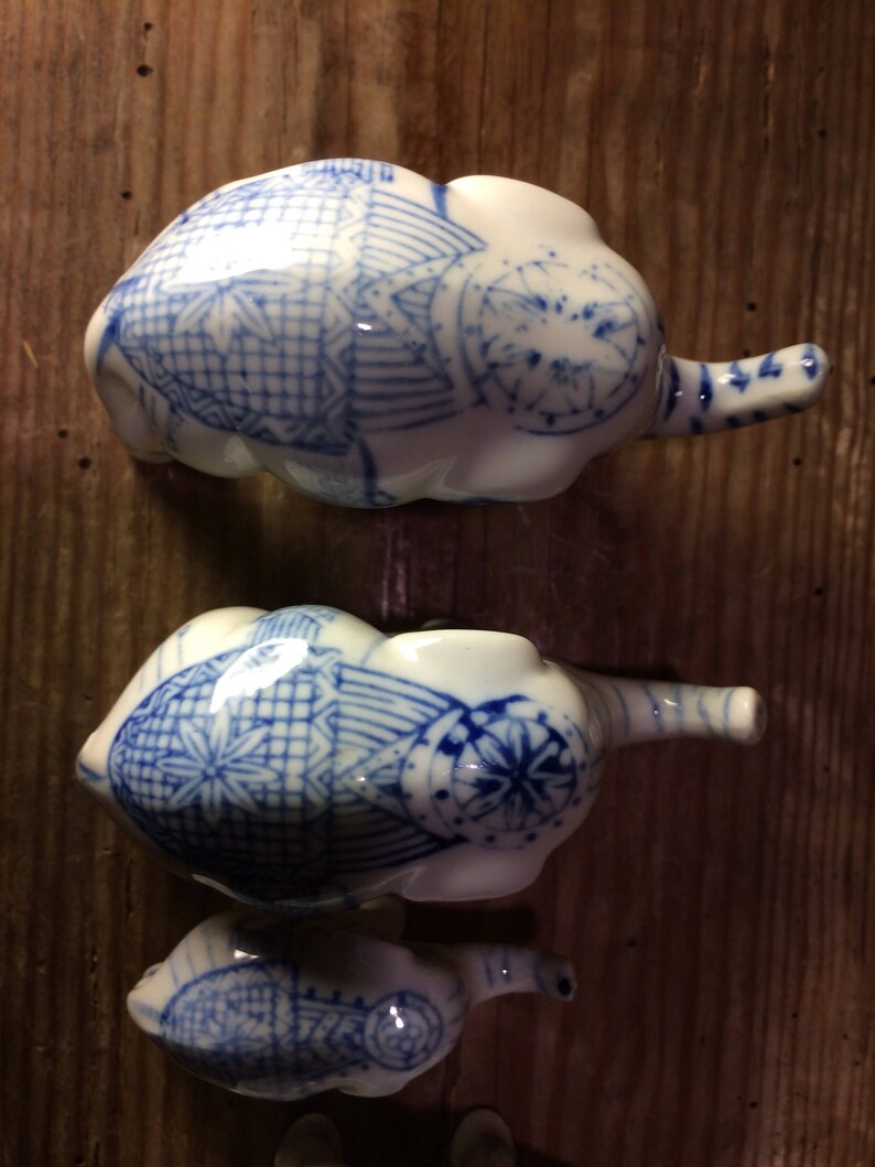 Elephants in blue and white earthenware Elephants in blue and white earthenware