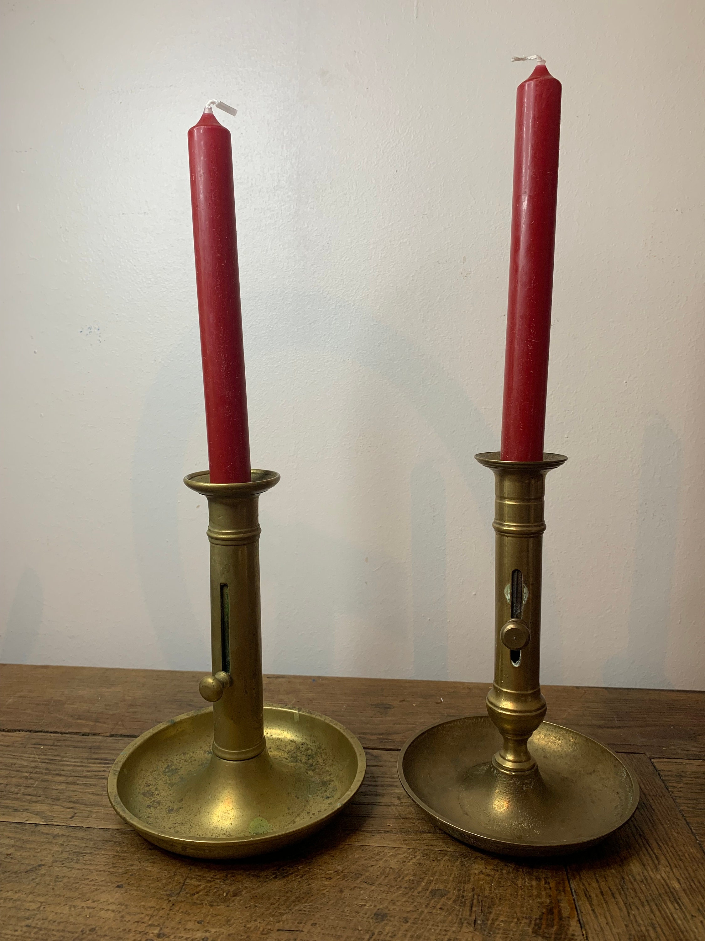 ANCIEN BOUGEOIR BRONZE XVII-XVIIIéme Haute Epoque Base Carré EUR 160,00