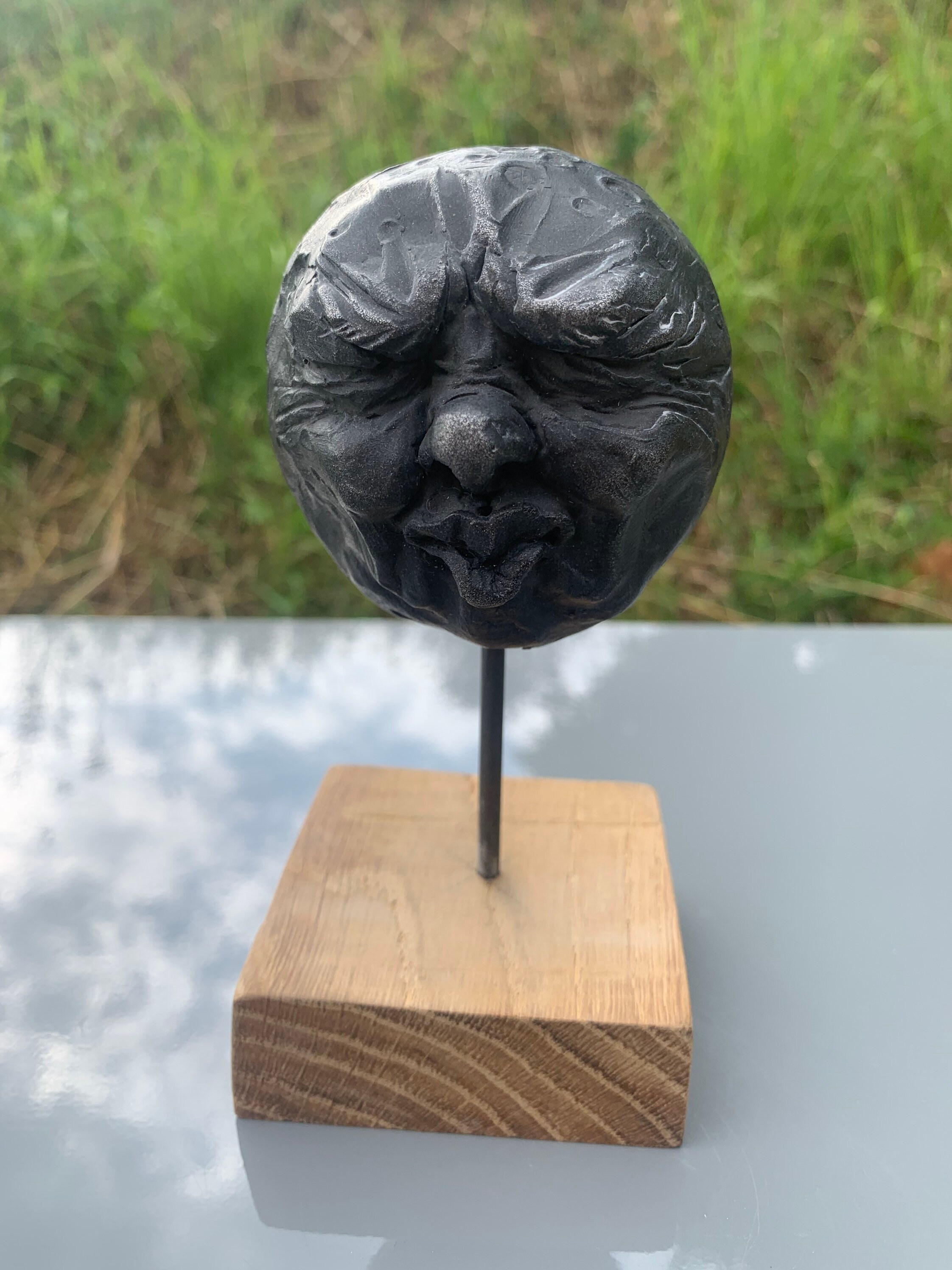 Sculpture lune Ii