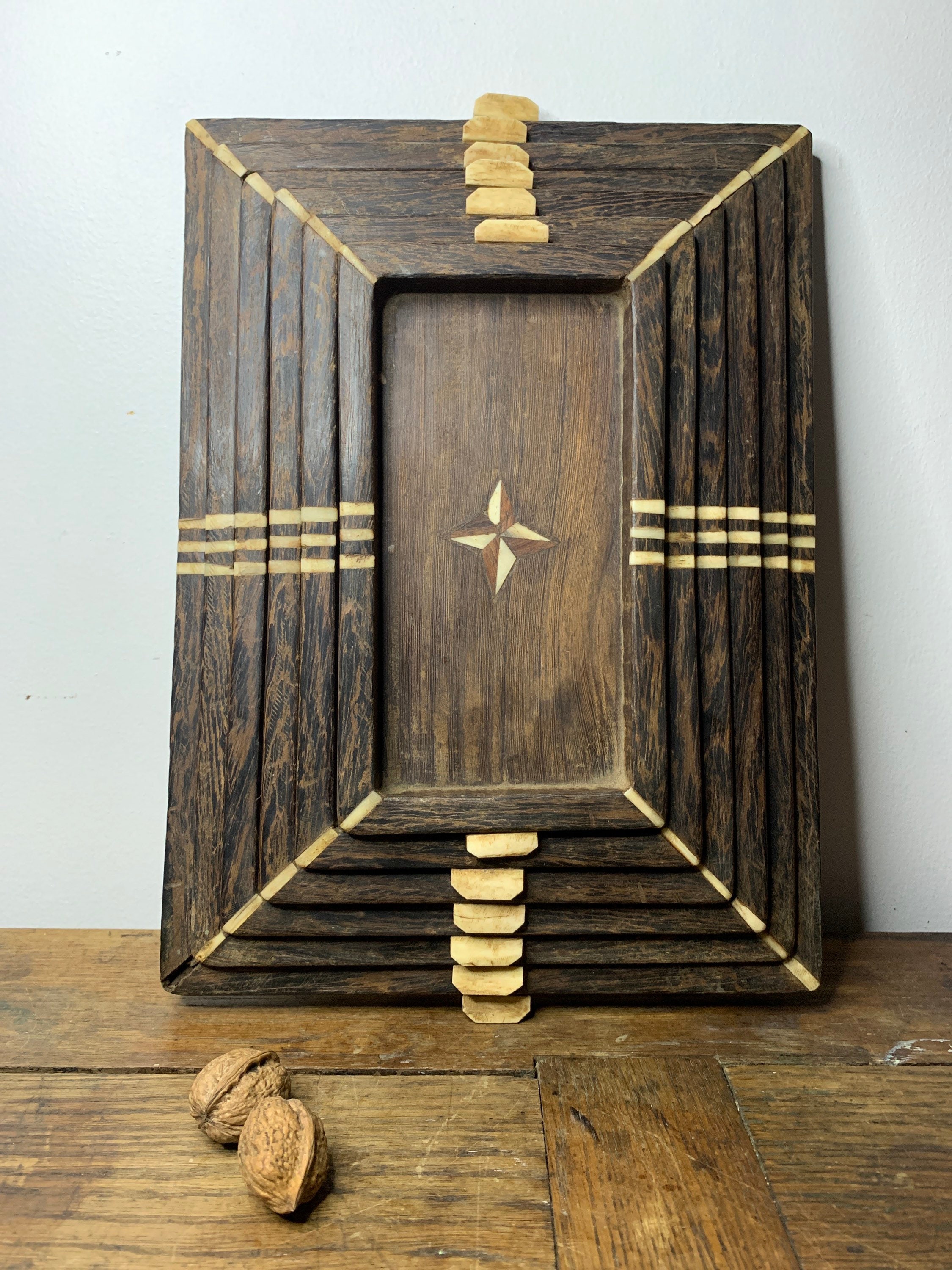 Petit plateau en bois : 11 x 11 x 2 cms - Montessori Spirit