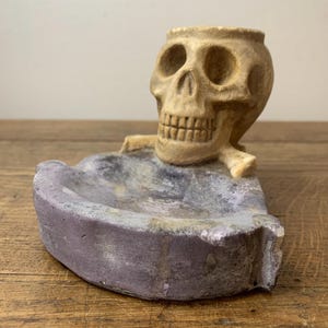 アンティーク雑貨 Vintage Skull Ashtray Vintage Skull Ashtray - Antique Skull Design - Gothic Decoration