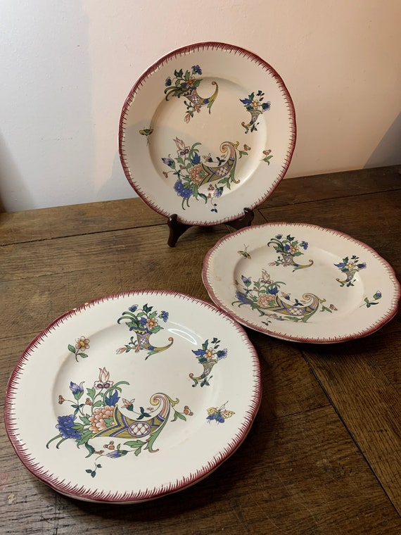 dekoschalen schwarz KARMA Dekoschale 2er Set Gold rund 10 cm Schale modern (Kerzenschale, Kerzenschale Wohnaccessoire Metallschale), Tischdekoration Obstschälchen Schalenset Druckerpapier Tedi | TikTok main image 0
