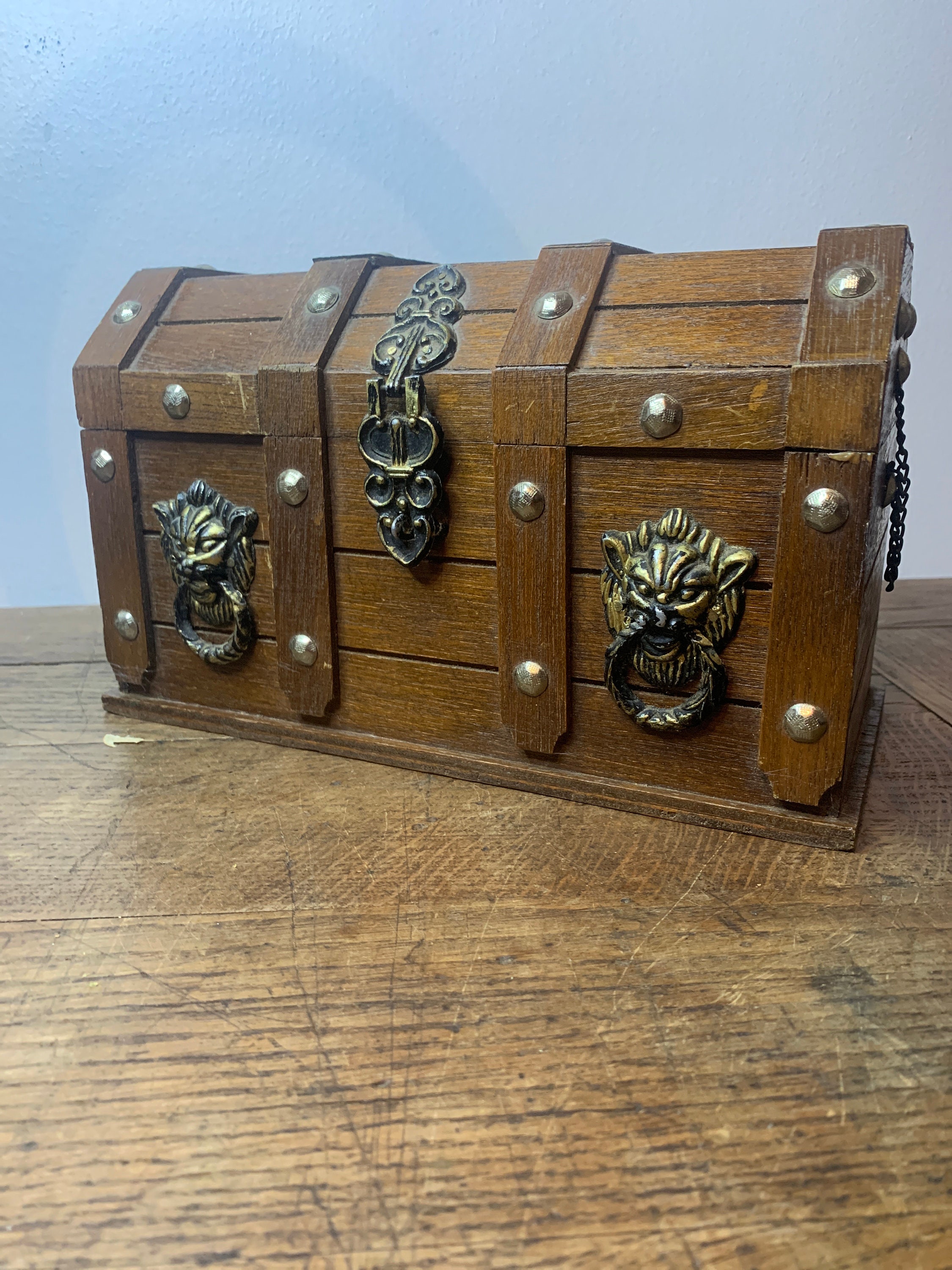 Creative Deco Coffre Boîte Pirate Boite Rangement en Bois, 56,5 x 33 x  36,5 cm, avec Poignées et Couvercle, Non-Peint, Malle Caisse Jouet Outil