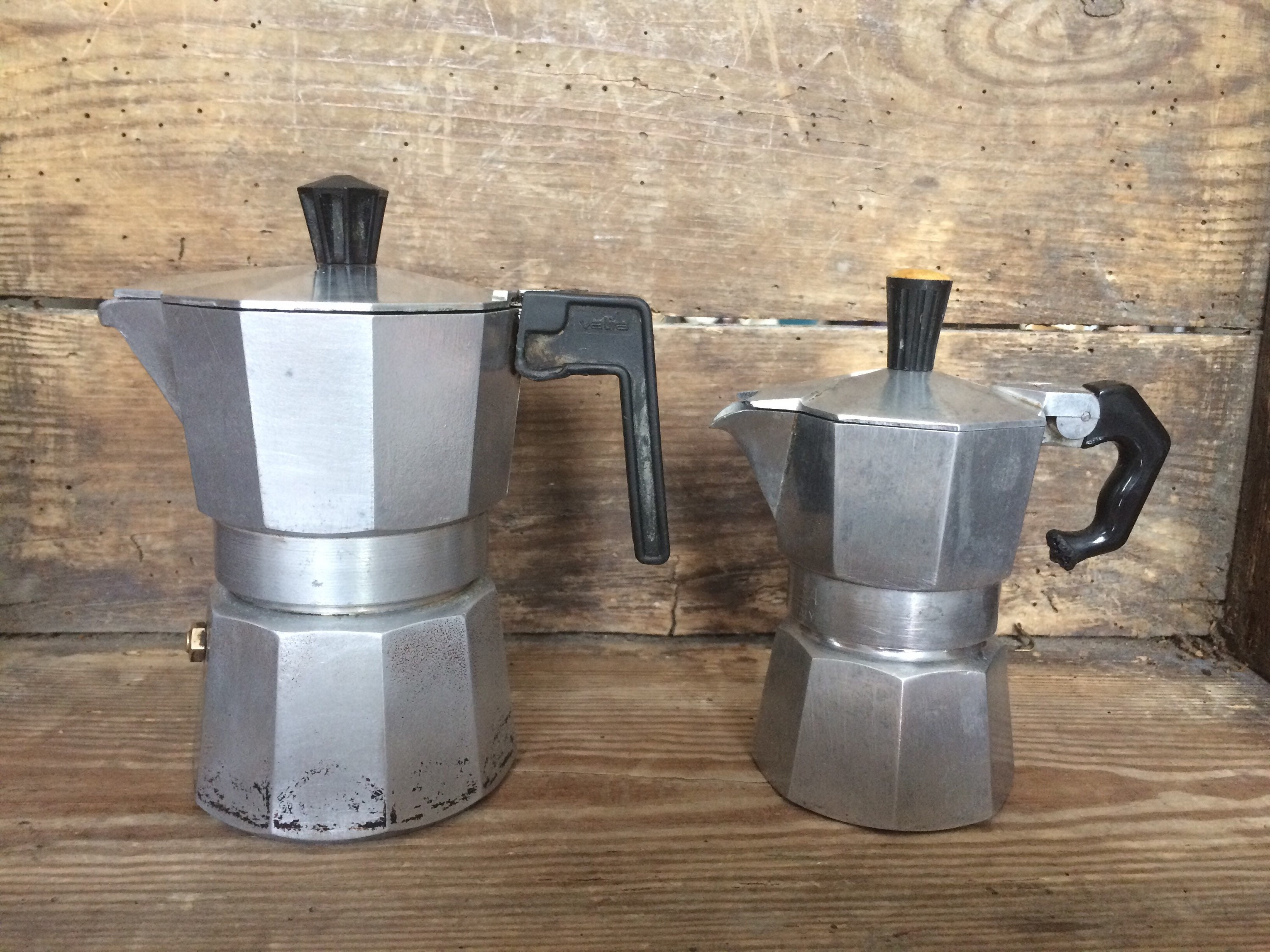 Cafetière Italienne en Métal , Lot de 2, Italian Metal Coffee Maker, Set Of 2