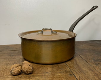 Casserole en cuivre et fonte vintage