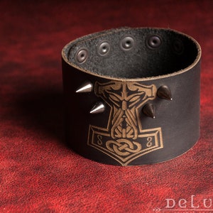 Mjollnir Thor Hammer Leather Cuff Bracelet : Viking Runes Design