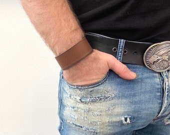 Brown Leather Wristband : Adjustable Unisex Cuff Bracelet