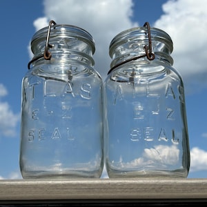 Vintage Atlas E-Z Seal Quart Glass Canning Jars with Metal Bail Handles, Pair
