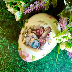 Lovely Vintage Egg Trinket Box with Roses and Romantic Illustrations