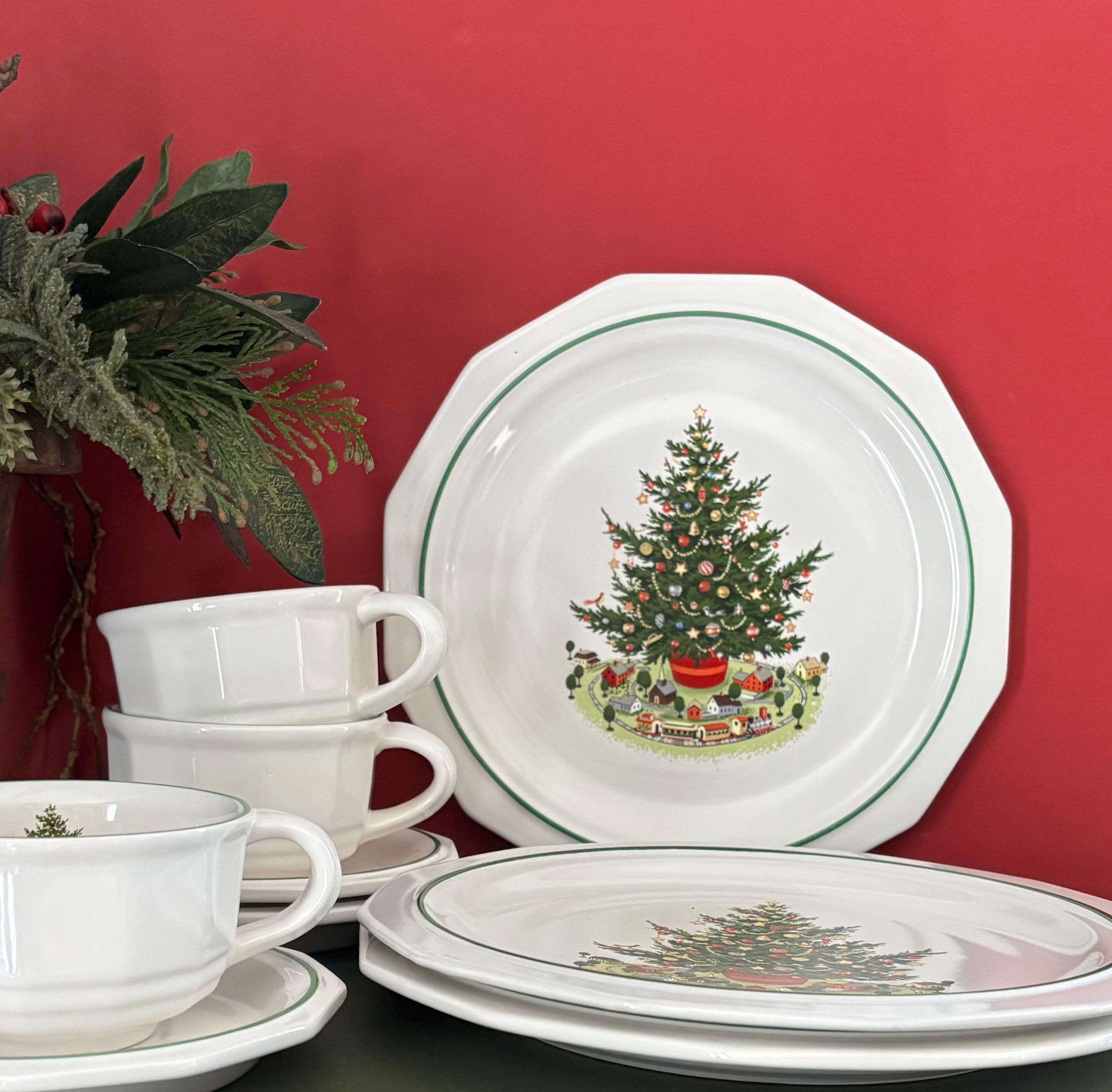 Vintage Pfaltzgraff “christmas Heritage” Dishes, Set of Pieces