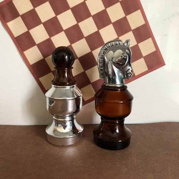 Vintage AVON Chess Piece Men’s Cologne Decanters Kni… Gem
