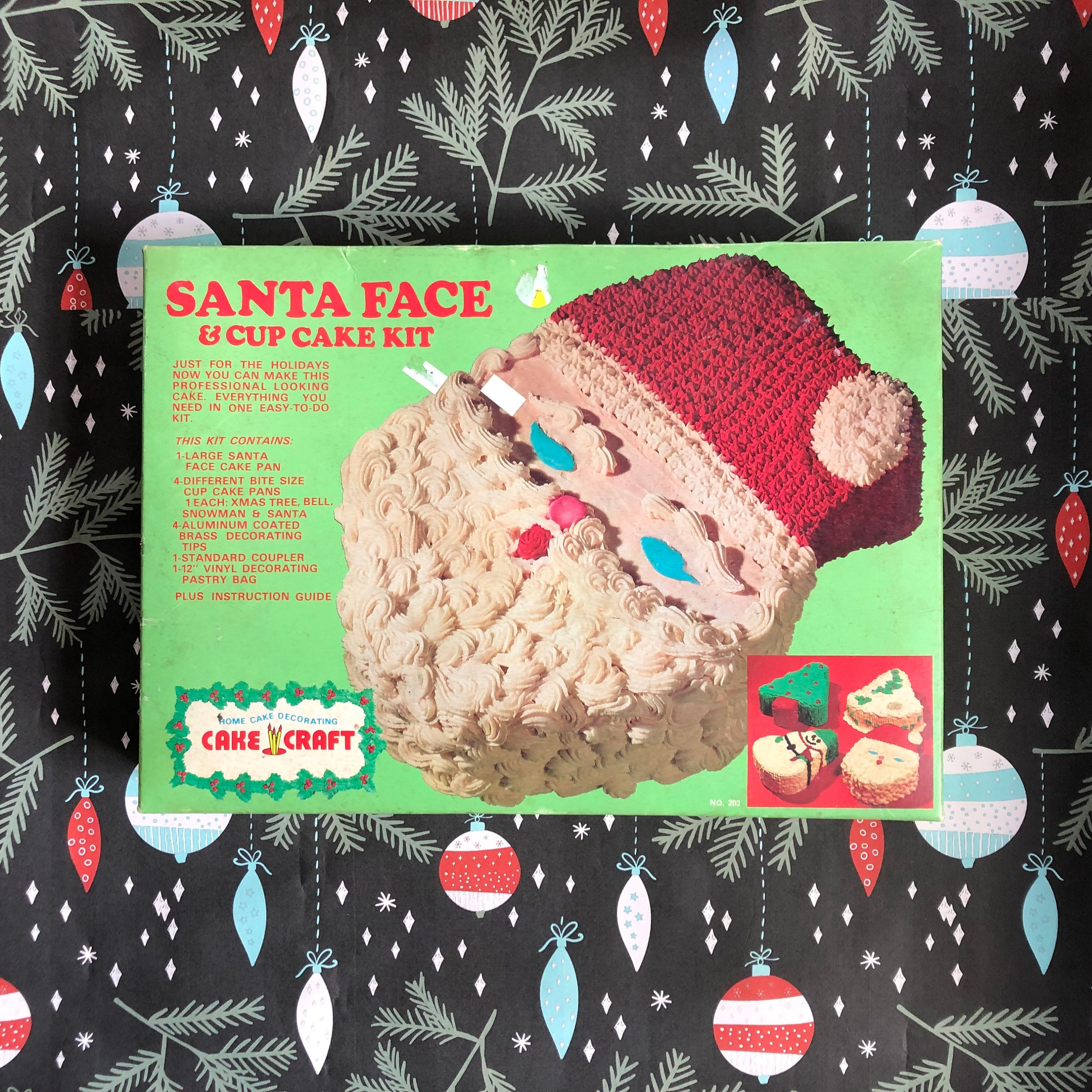 7 Piece Holiday Cake Pan Set Santa Snowman Tree
