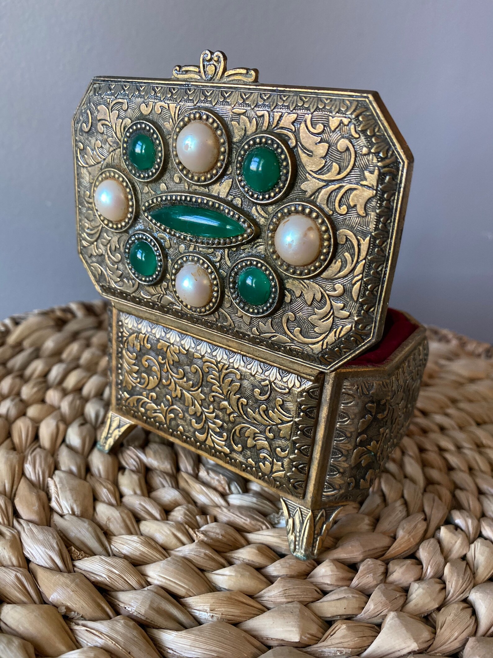 Vintage metal trinket box/jewelry box Etsy