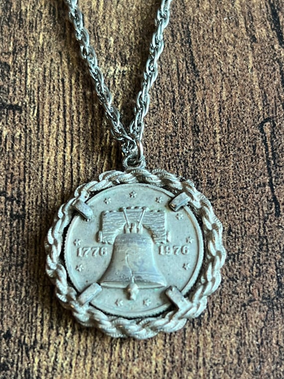 1976 coin bicentennial necklace