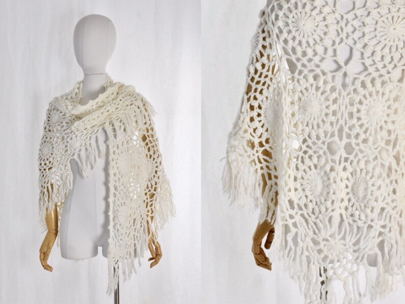 1970s fringe crochet knit poncho fringe sweater loose knit winter white crocheted poncho 1970s vintage clothing one size