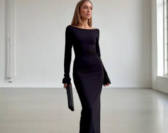 Zwarte maxi-jurk met lange mouwen, bruine jurk met open rug, avondkleding van stretchjersey, formele kleding voor de rijken, elegante outfit voor een bruiloftsgast