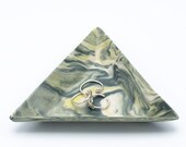 Triangular Ring Bowl Ceramic Dish Trinket Dish Ring Dish Jewelry Storage Geometric Ceramic Pottery Ring Holder Housewarming Gift