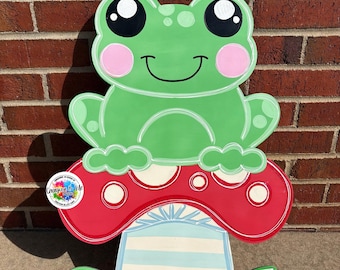 Handpainted Frog Door Hanger: Mushroom Glitter Home Decor