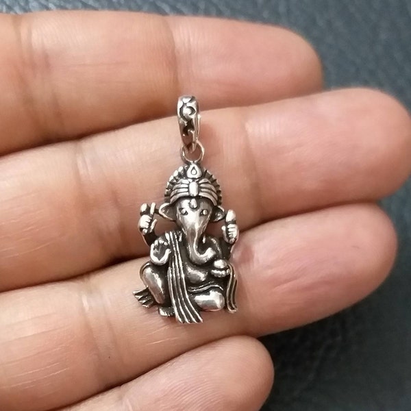 Ganesha Pendant, 925 Sterling Silver, Hindu God pendant, Shiva' Son pendant, Lord Ganesh, Indian God Charm, Auspicious pendant, Elephant God