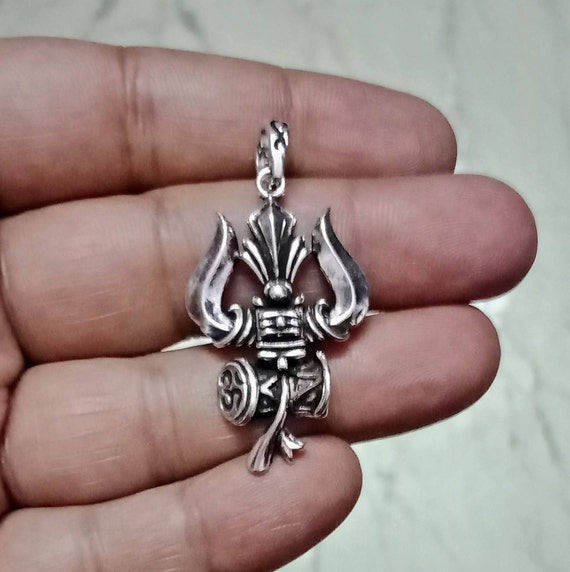 Shivangi name pendant deals