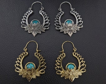 Pendientes de loto, pendientes de flor, latón pulido, bañados en plata, pendientes florales, pendientes de piedra, pendientes bohemios, pendientes étnicos