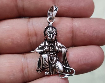 Anjaneya swamy hotsell silver locket