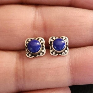 Lapis Lazuli stud earrings, flower earrings, Floral Stud Earrings, cartilage earrings, Sterling silver, tragus, stone earrings, gift for her