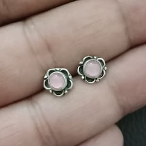 Rose Quartz stud earrings, flower earrings, Floral Stud Earrings, cartilage earrings, Sterling silver, tragus, stone earrings, gift for her